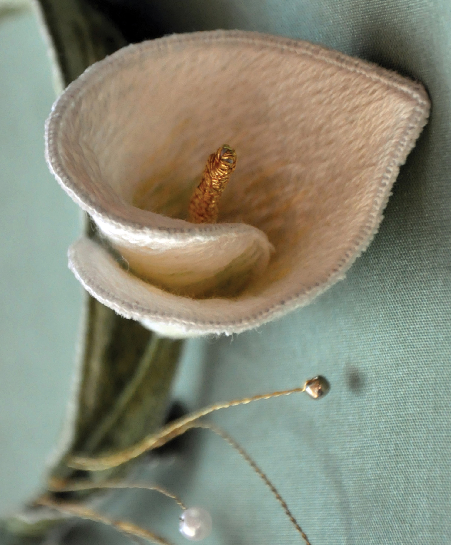 A stumpwork Calla Lily brooch created using long and short stitch in stranded - photo 9