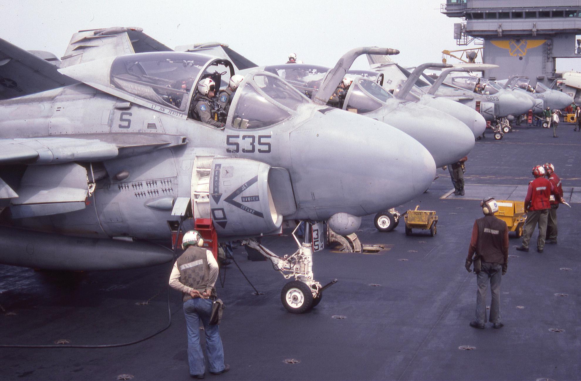 In a scene repeated thousands of times on US Navy carriers over three decades - photo 3