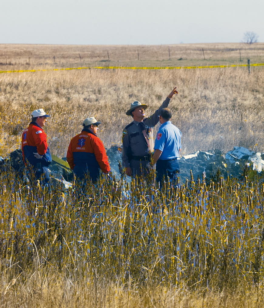 Mina South Dakota October 25 1999 The ghost flight lost its right engine - photo 1