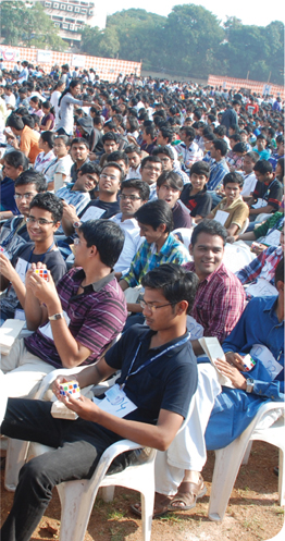 The people that puzzle together solve together at the College of Engineering - photo 8