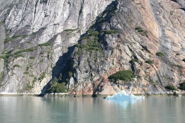 Fig 11 The Cordilleran region is marked by spectacular rock outcrops Seen - photo 1