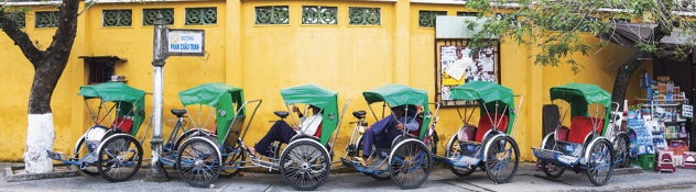 Cyclos in the old town Hoi An Introduction to Vietnam One has to admire - photo 5