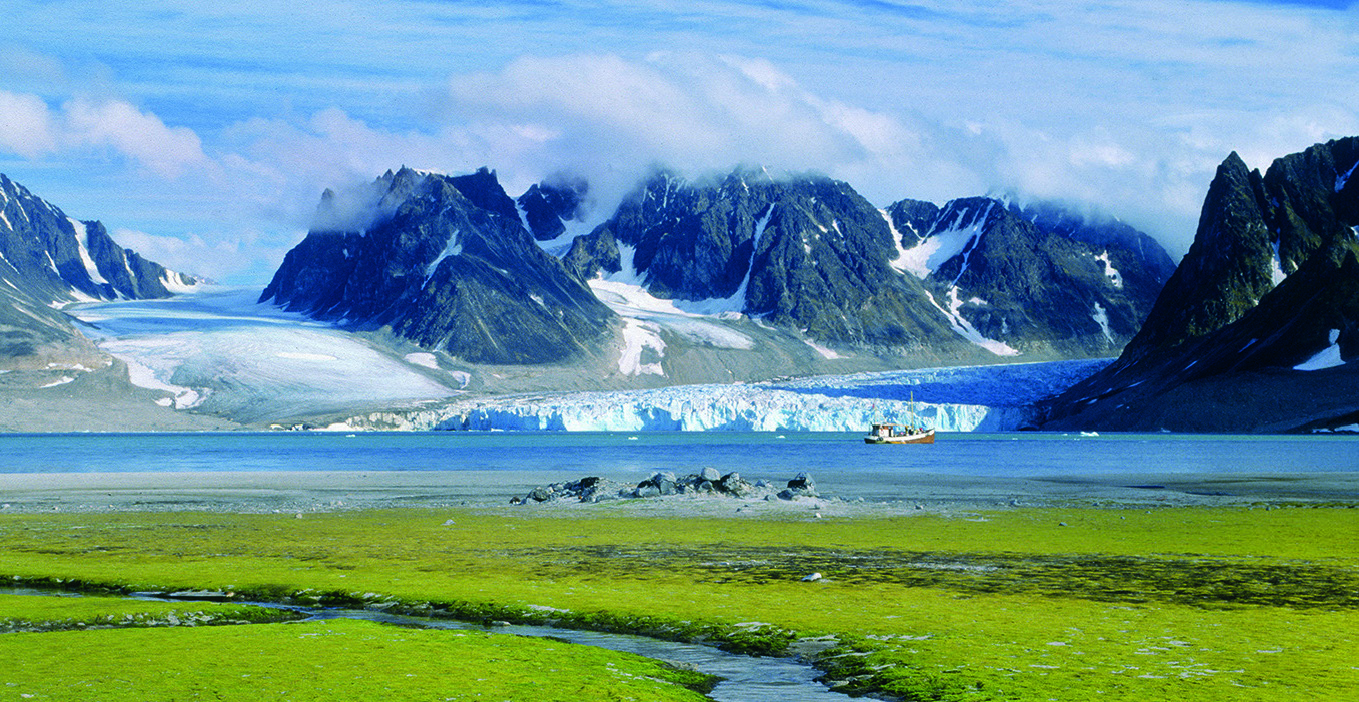 Magdalenafjord Spitsbergen Svalbard In 1829 John Ross sailed to the - photo 3