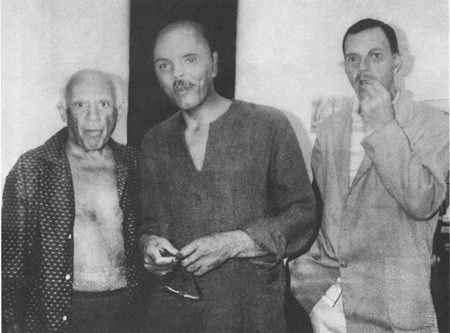 Chester Marcel Duhamel and Picasso at Picassos chteau near Mougins Cannes - photo 10