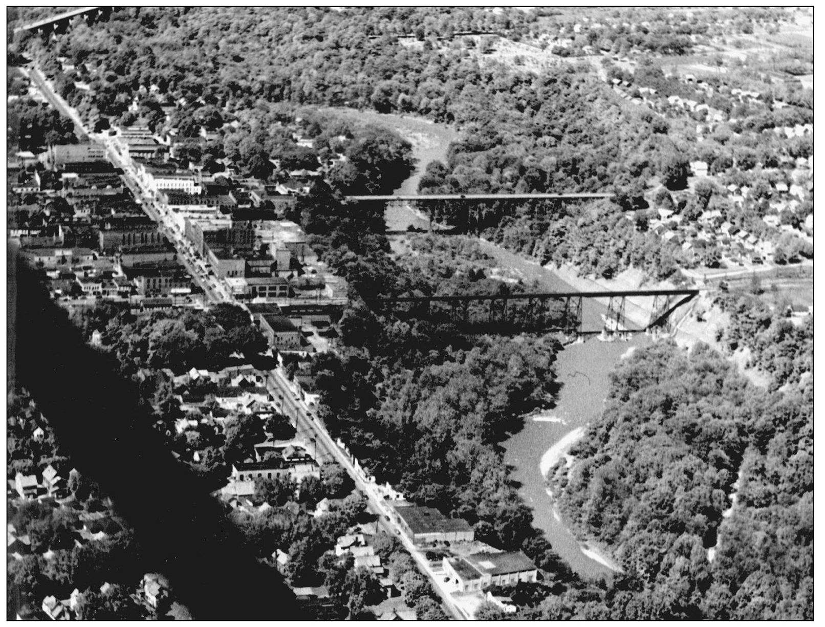 UPTOWN AND THE GULF 1940S Longtime residents remember when the Viaduct at the - photo 2