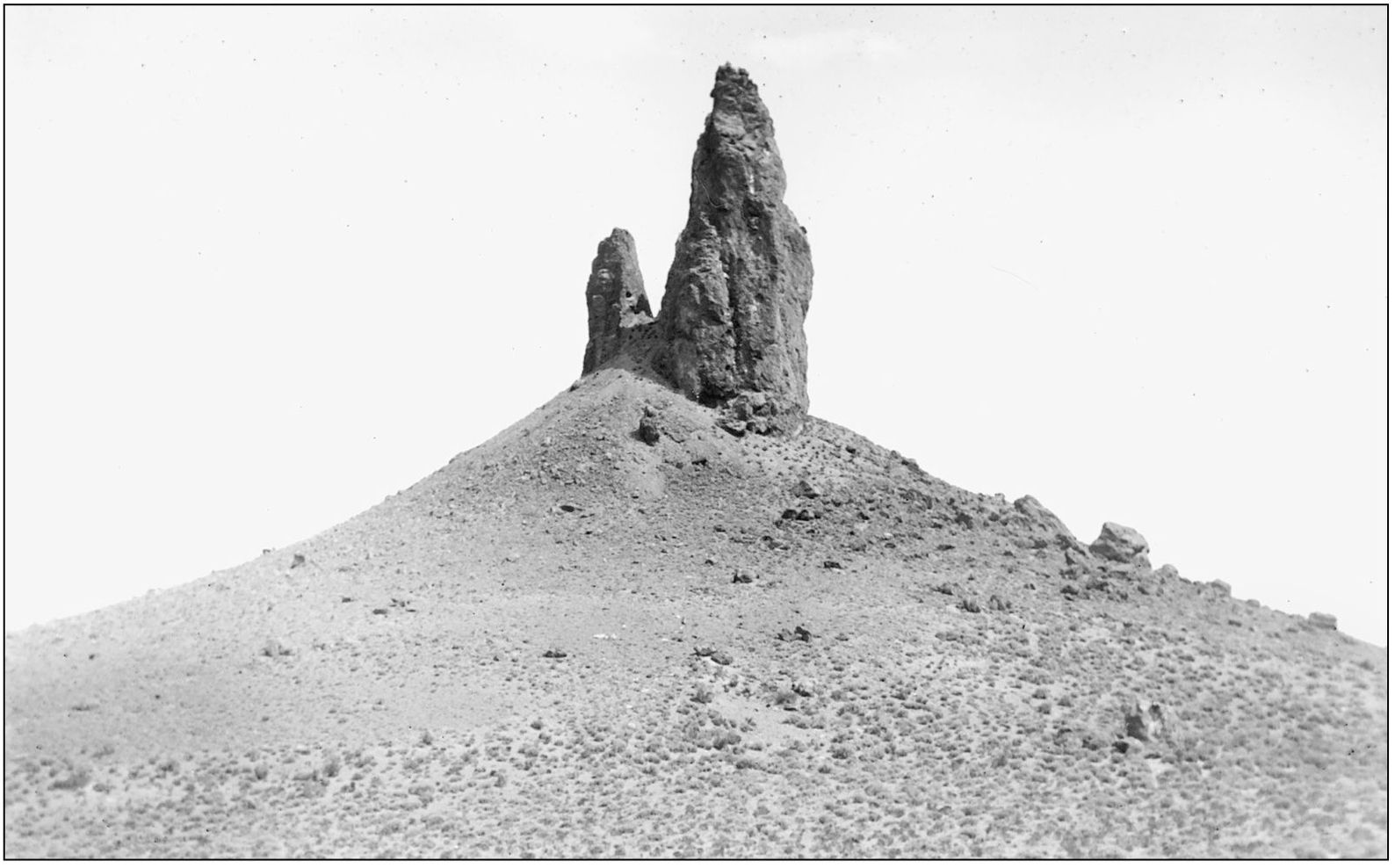 Boars Tusk an ancient volcanic tower is a prominent landmark about 20 miles - photo 6