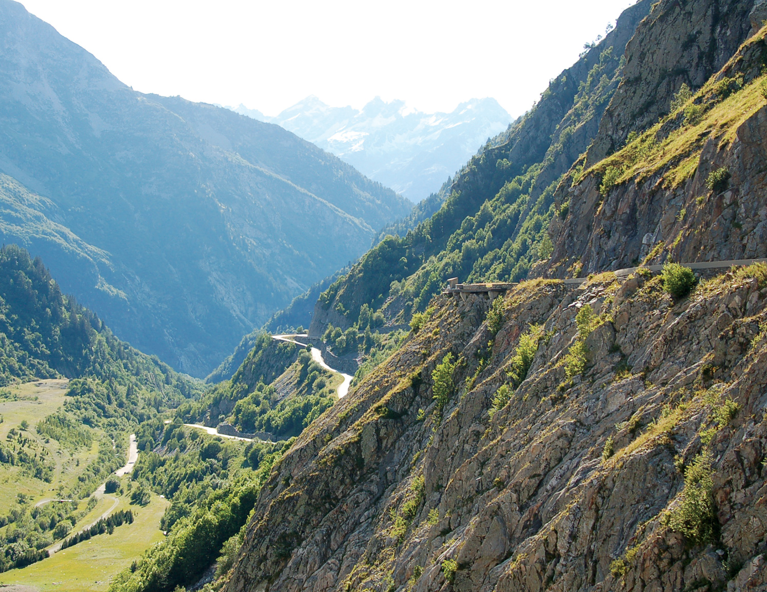 The Tour de France is the biggest annual sporting event in the world For three - photo 2