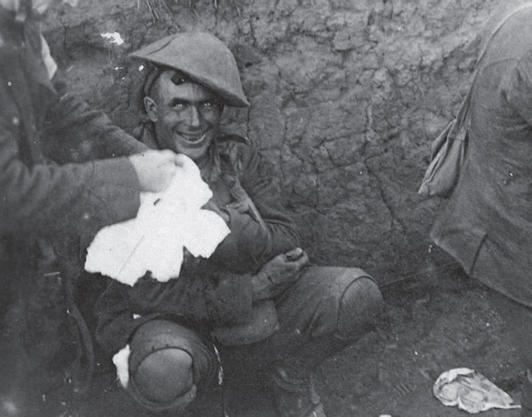 Shell-shocked British soldier in the trenches of the First World War - photo 2