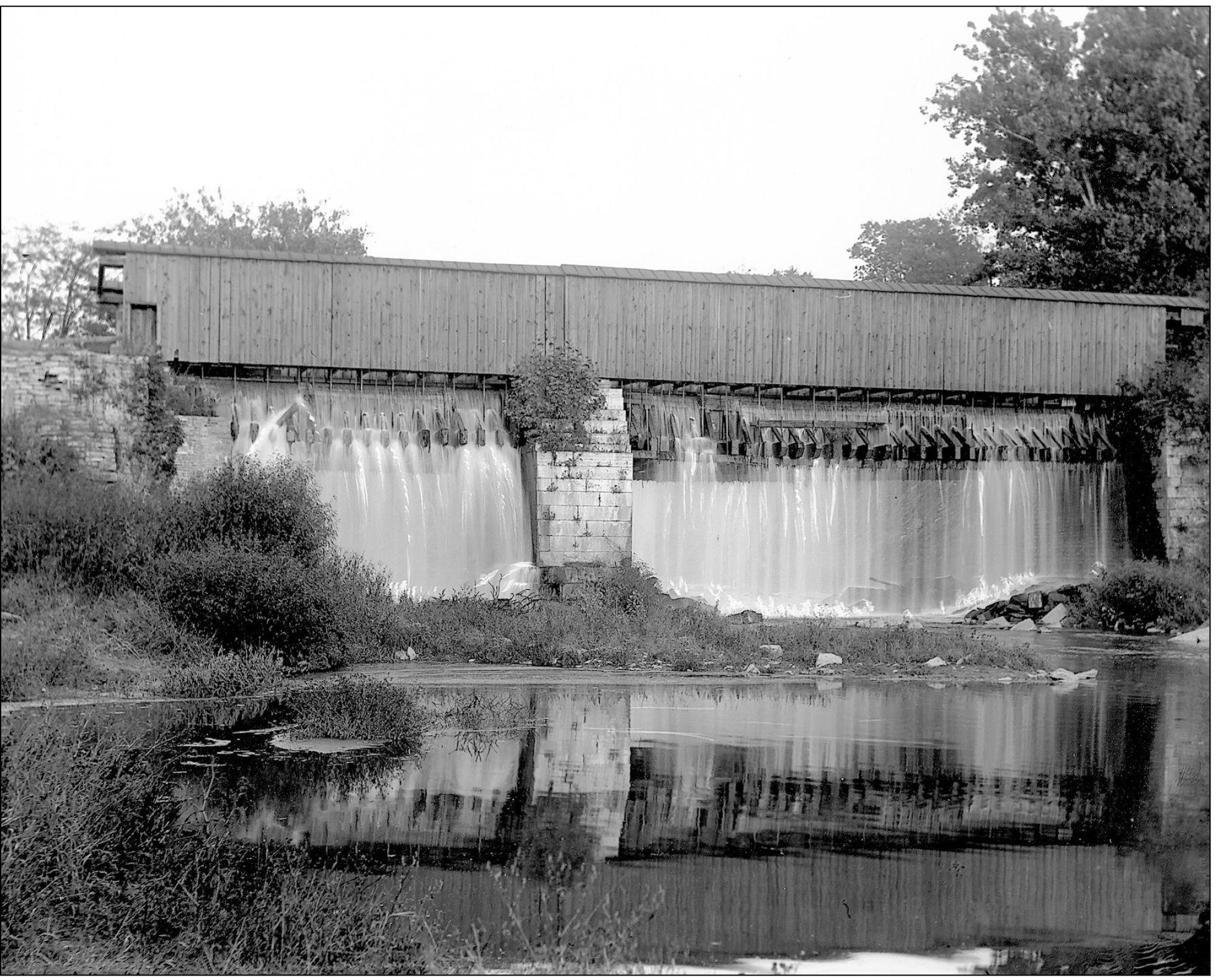 A wooden aqueduct crossed the Mill Creek at Carthage The canal was contained - photo 10