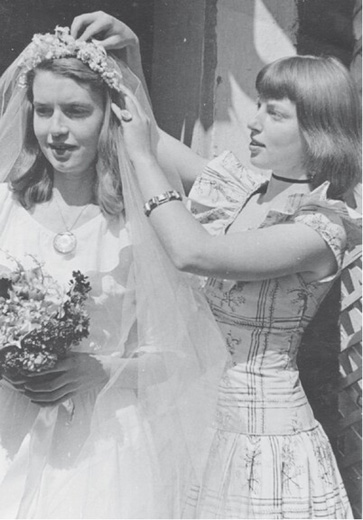 Pams wedding day in Holcombe 1948 Me as bridesmaid adding the finishing - photo 22