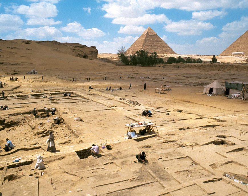 Excavations at the town attached to the tomb of the Old Kingdom Queen - photo 4