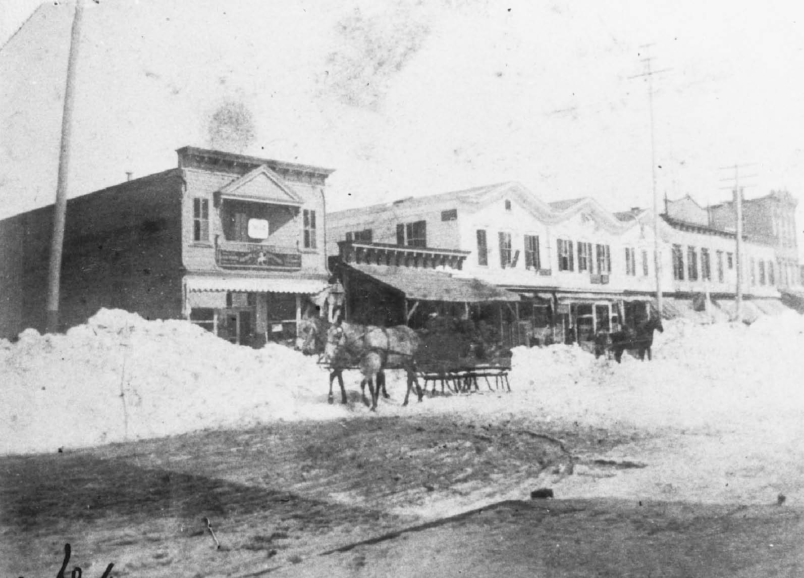 This view shows Broadway looking toward Liberty Street in 1888 The snowstorm - photo 4