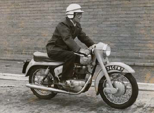 The first series production British bike with five speeds the Royal Enfield - photo 9