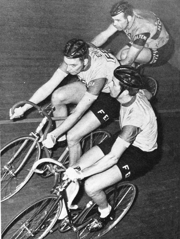 Milan Six Day 1965 Riding with a broken ankle and slinging partner Emil - photo 25