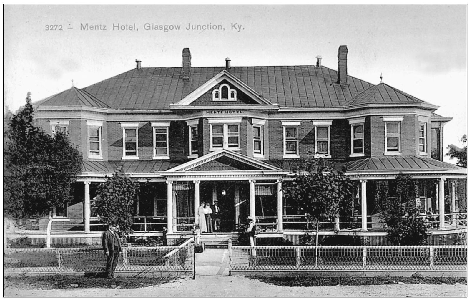 THE DINKEY TRAIN 1906 An 87-mile railroad extension was completed from the - photo 7