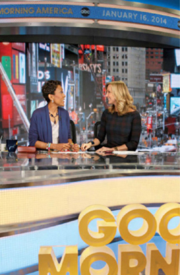 Robin and I talk design during commercial breaks on the set of Good Morning - photo 9