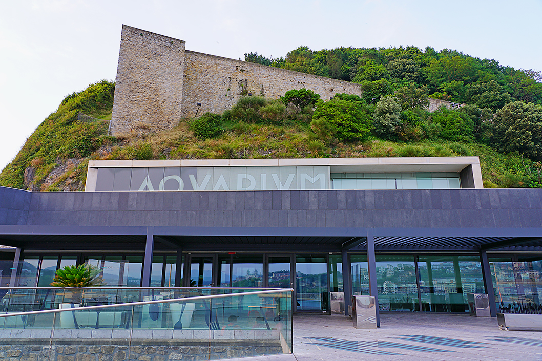 EQROYSHUTTERSTOCK Bilbao San Sebastin Top Sights One of Europes - photo 11