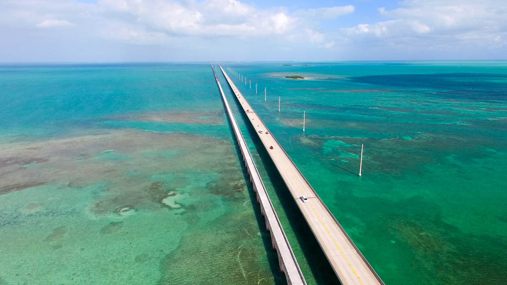 Overseas Hwy to Key West PISAPHOTOGRAPHY SHUTTERSTOCK Why I Love South - photo 8