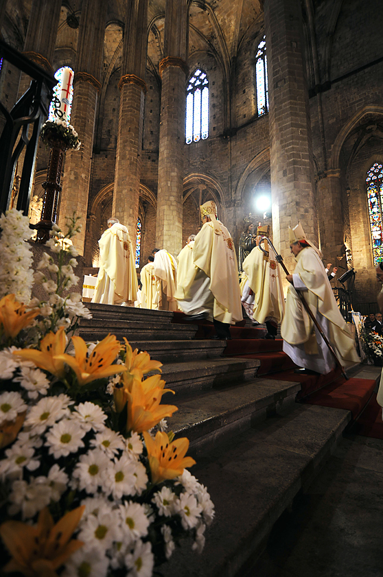 Baslica de Santa Maria del Mar ALESSANDRO CANIGETTY IMAGES Barcelona Top - photo 10