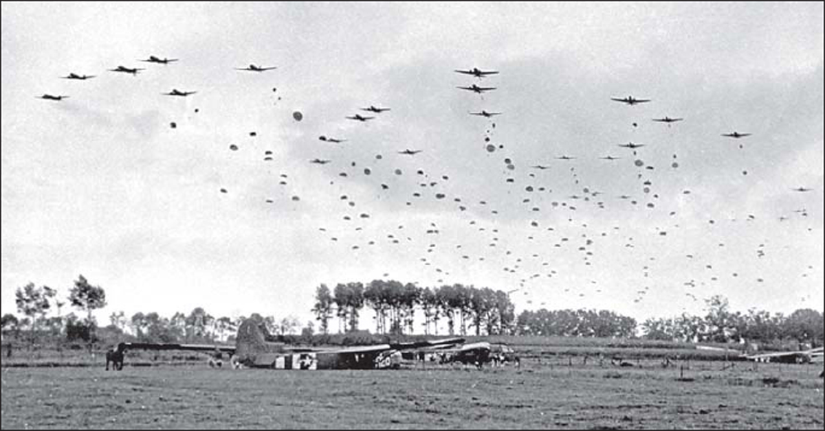 A dramatic scene from Landing Zone W on September 23 1944 during Operation - photo 2