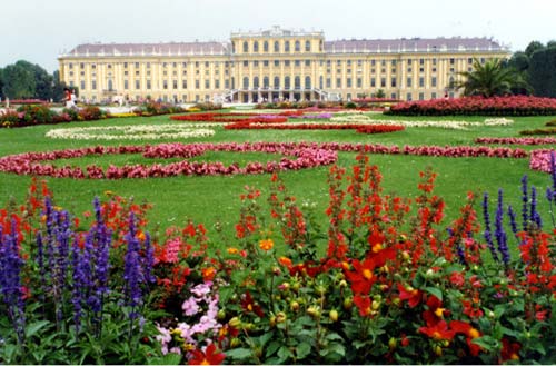 Schnbrunn Palace and Gardens in Vienna Salzburg at sunset - photo 6