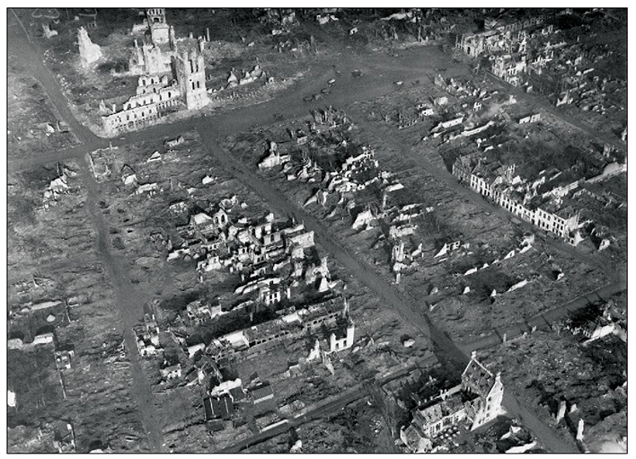 An aerial view of Ypres taken from an Allied observation balloon on 31 October - photo 2