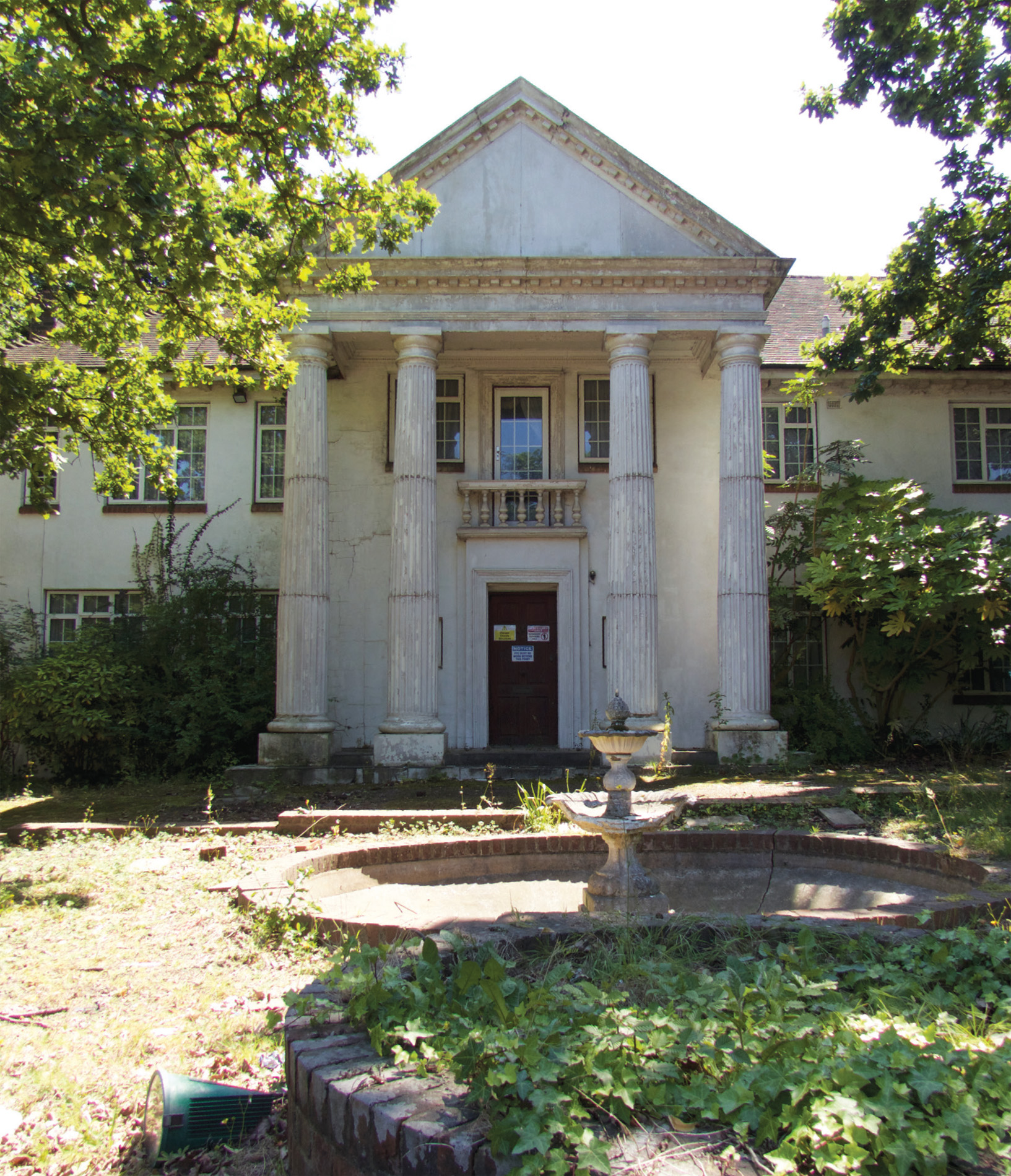 Excalibur Estate Catford SE6 In 1944 Winston Churchill planned the rapid - photo 14