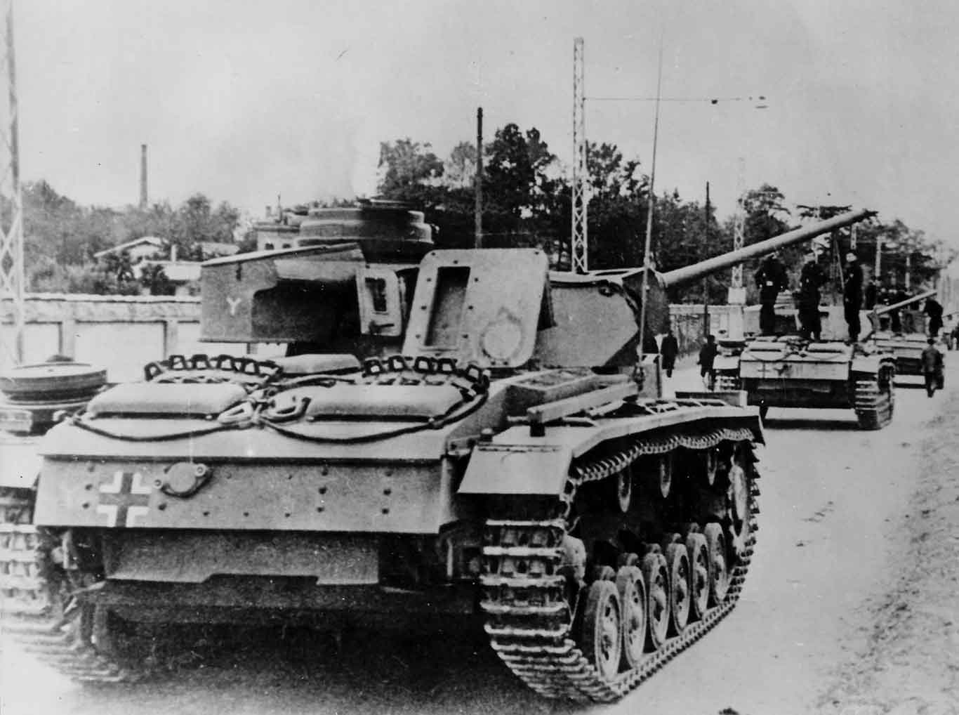 Panzer Mk IIIs outside the city of Toulouse Following the D-Day landings in - photo 1