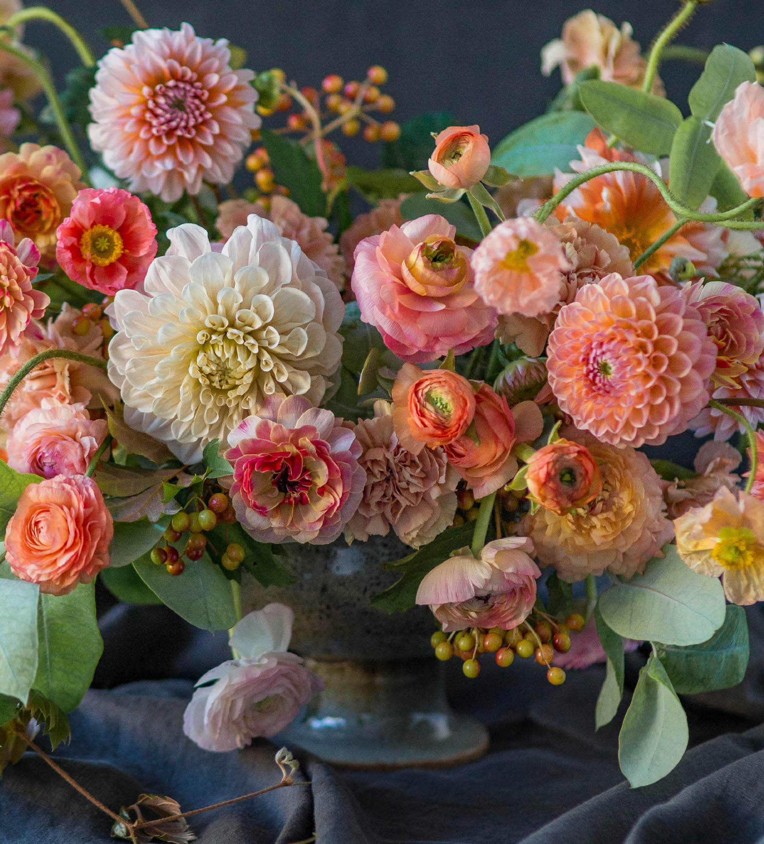 Color me floral stunning monochromatic arrangements for every season - image 3