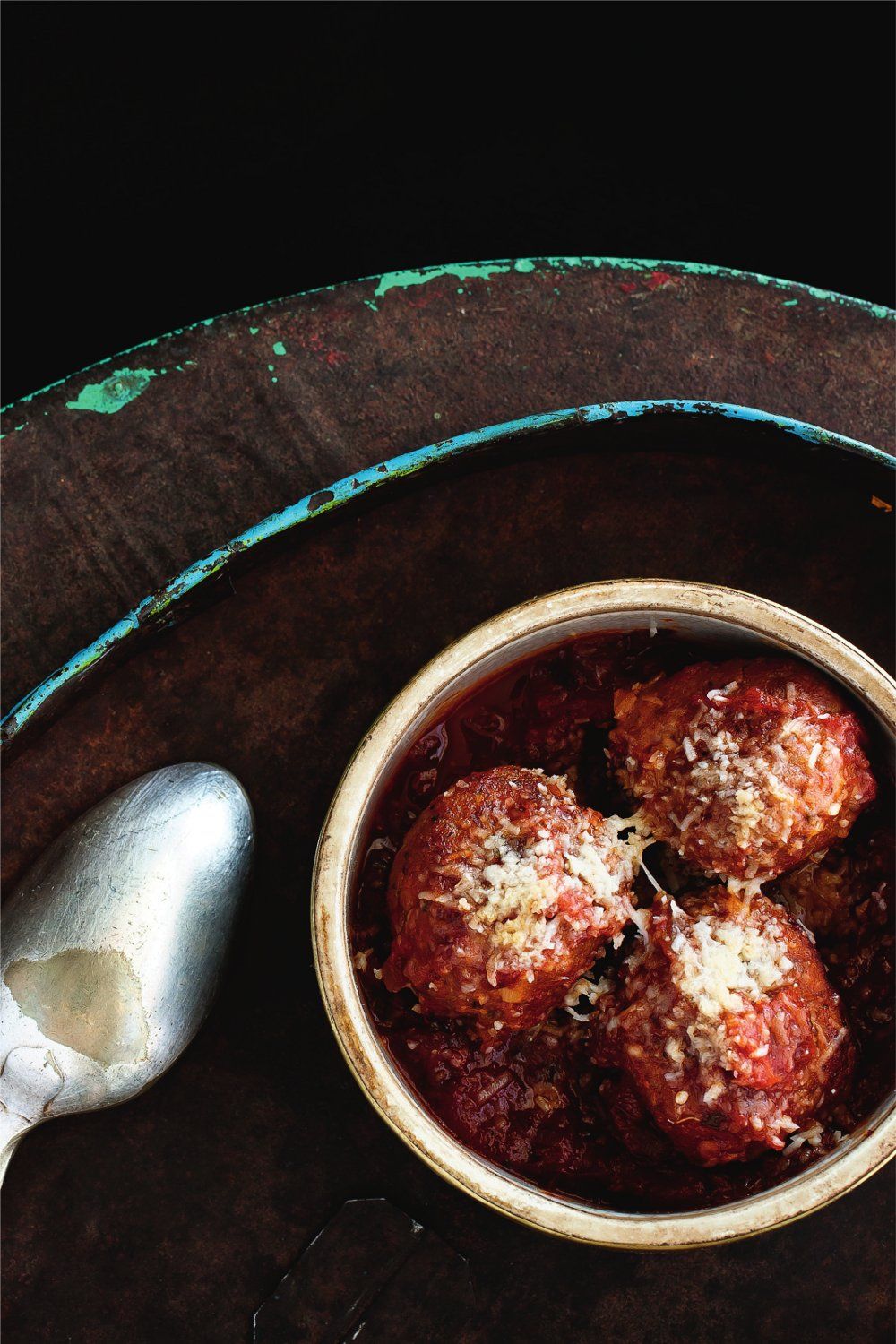 Served in a bubbling cast-iron dish this is a sexy starter for a dinner party - photo 4