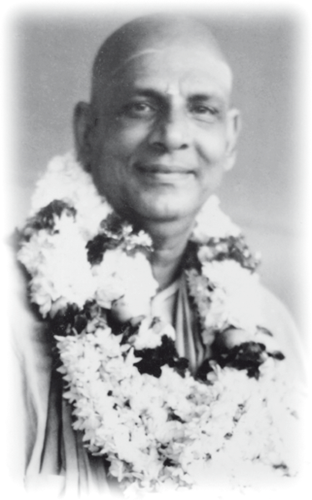 About the Author I n 1957 Swami Vishnudevananda set out from the foothills of - photo 5