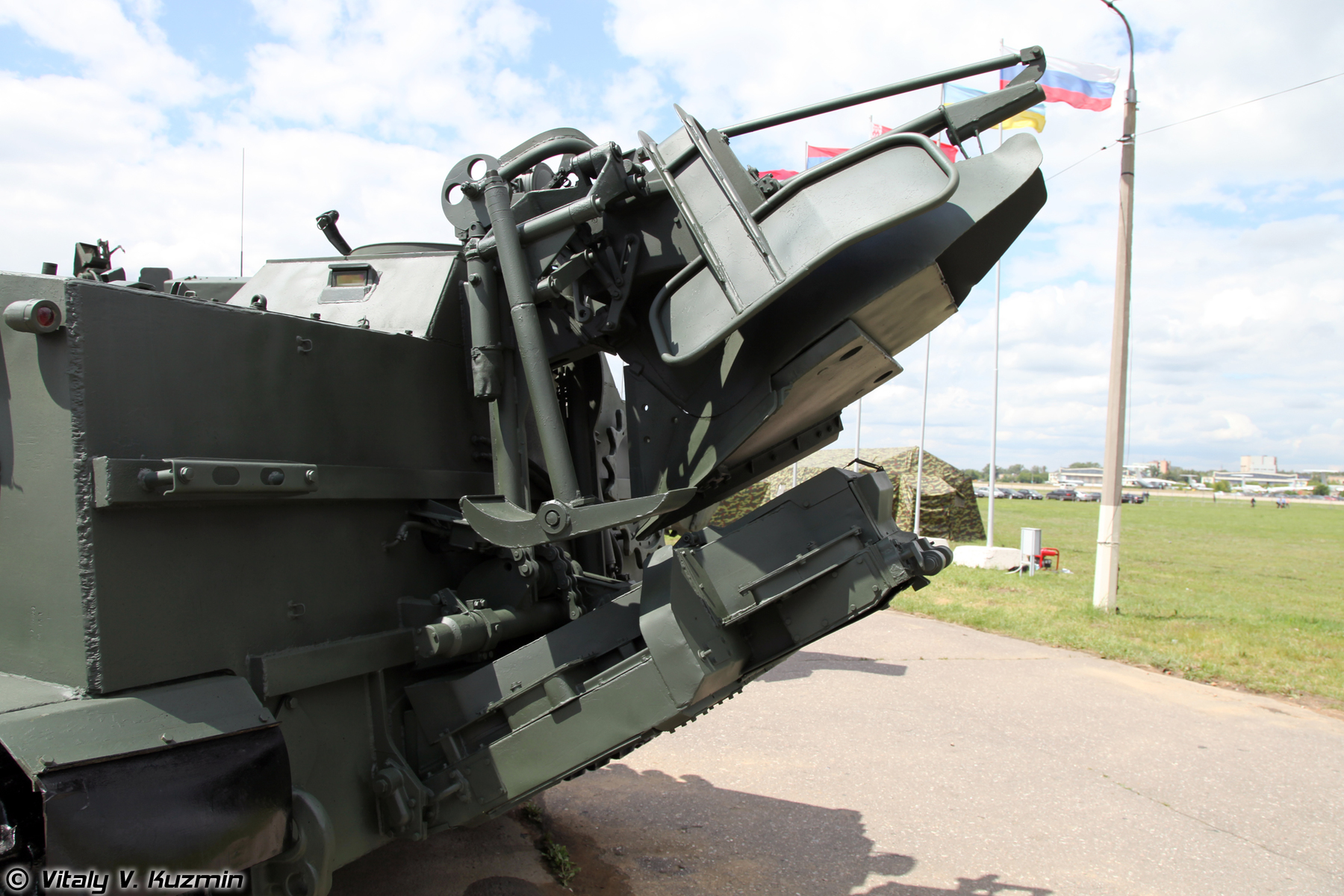 GMZ-3 showing the mine-laying mechanism The mine stowage and laying equipment - photo 2