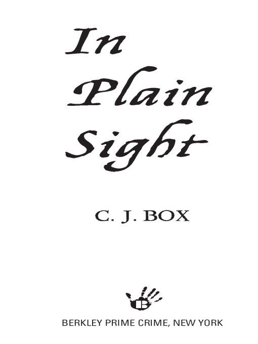 Table of Contents PRAISE FOR In Plain Sight Startling - photo 1