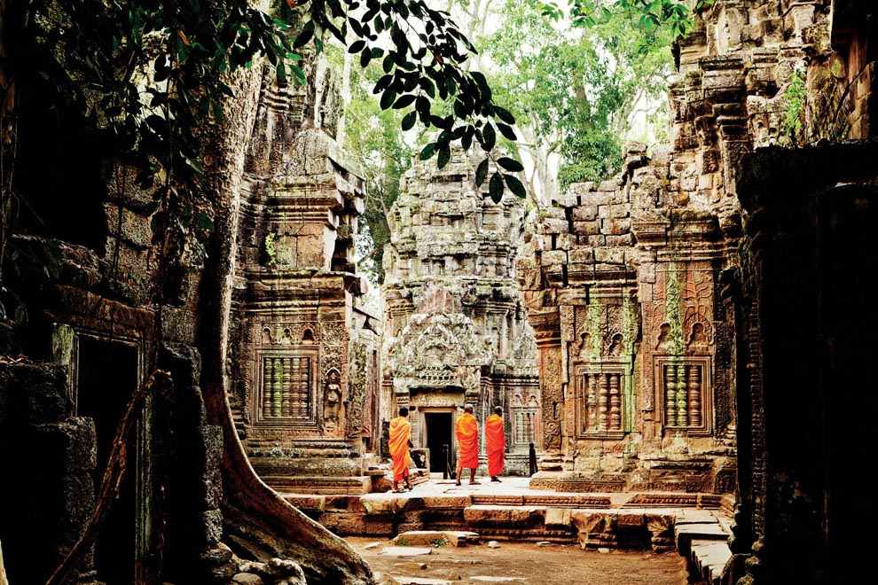 PETE SEAWARDLONELY PLANET Even better Angkor Wat is the crowning glory in a - photo 10