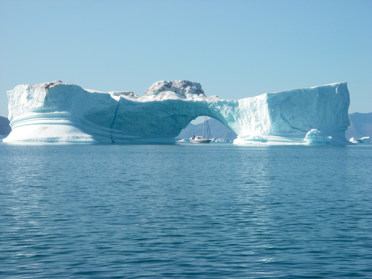 Dodos Delight navigating icebergs West Greenland I could barely see the - photo 6