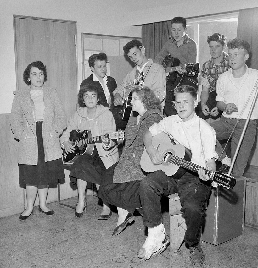 At the Hutt Valley Youth Club 1958 Alexander Turnbull Library - photo 2