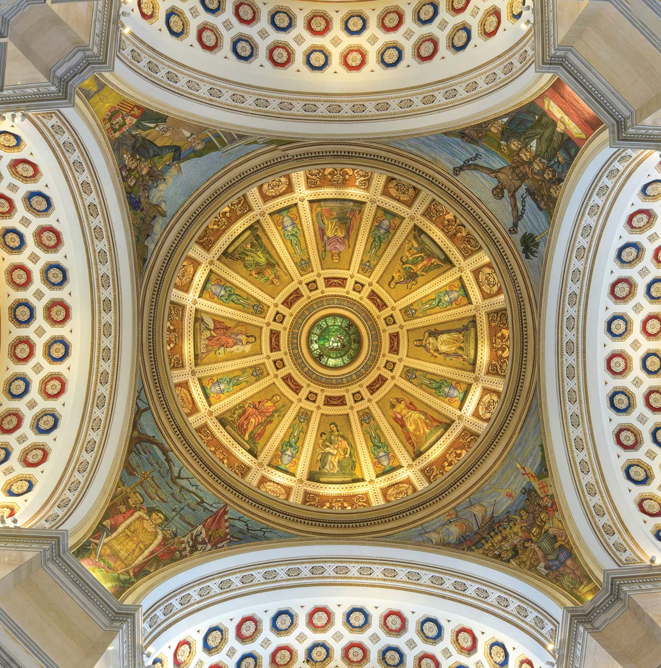 the dome of El Capitolio in San Juan fishing boats on Vieques sentry box - photo 8