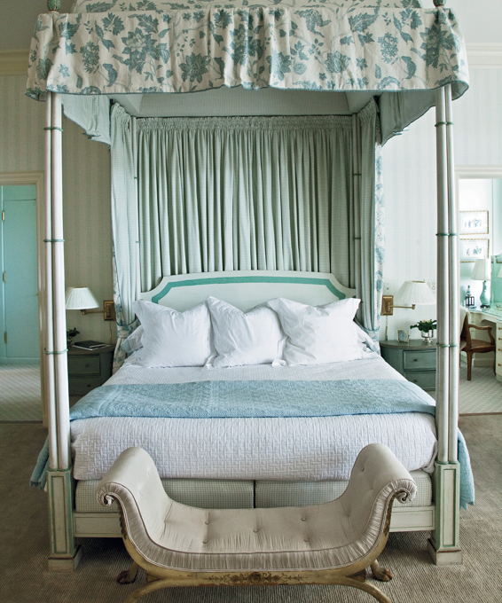 Hadley used his signature florals to sweeten the bedrooms of this 1970s North - photo 5