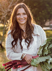 Lee Holmes is a holistic nutritionist yoga and meditation teacher wholefoods - photo 6