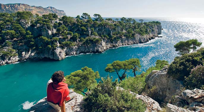 Coastal views of Les Calanques A DEMOTES GETTY IMAGES Jazz Juan Few - photo 9