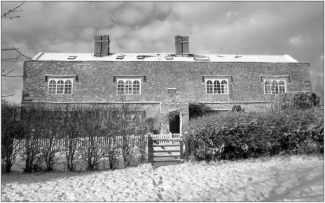 4 The exterior of Little Lawford Hall thought to be the original stable block - photo 4