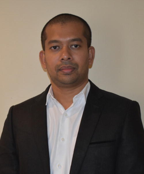 currently works as a Microsoft Dynamics CEFS Solution Architect in Melbourne - photo 3