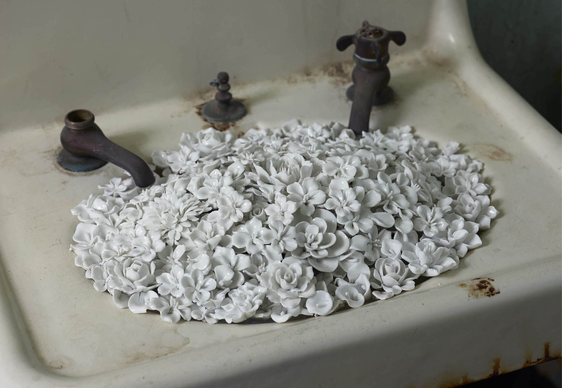 Ai Weiwei Blossom 2014 detail installation porcelain hospital fixtures - photo 11