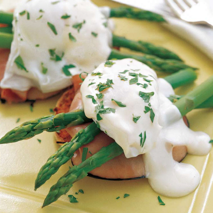 4 English muffins 1 lb thin asparagus 1 cup bottled light Parmesan Alfredo - photo 6