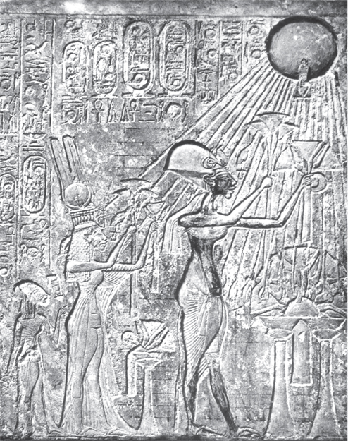 King Akhenaton and Queen Nefertiti worship the sun god Aton Hulton - photo 2