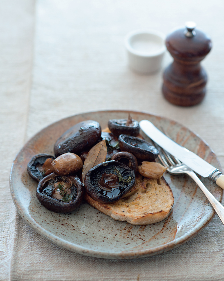 Mushrooms on toast serves 4 Roasted mushrooms are heavenly on toast Try to buy - photo 10