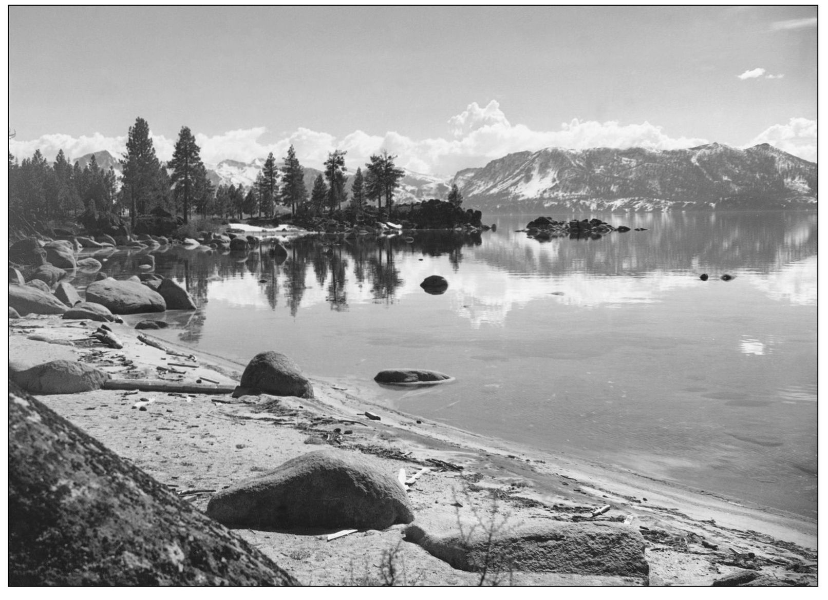 A visitor felt compelled to simply record the clarity of the water and mountain - photo 7