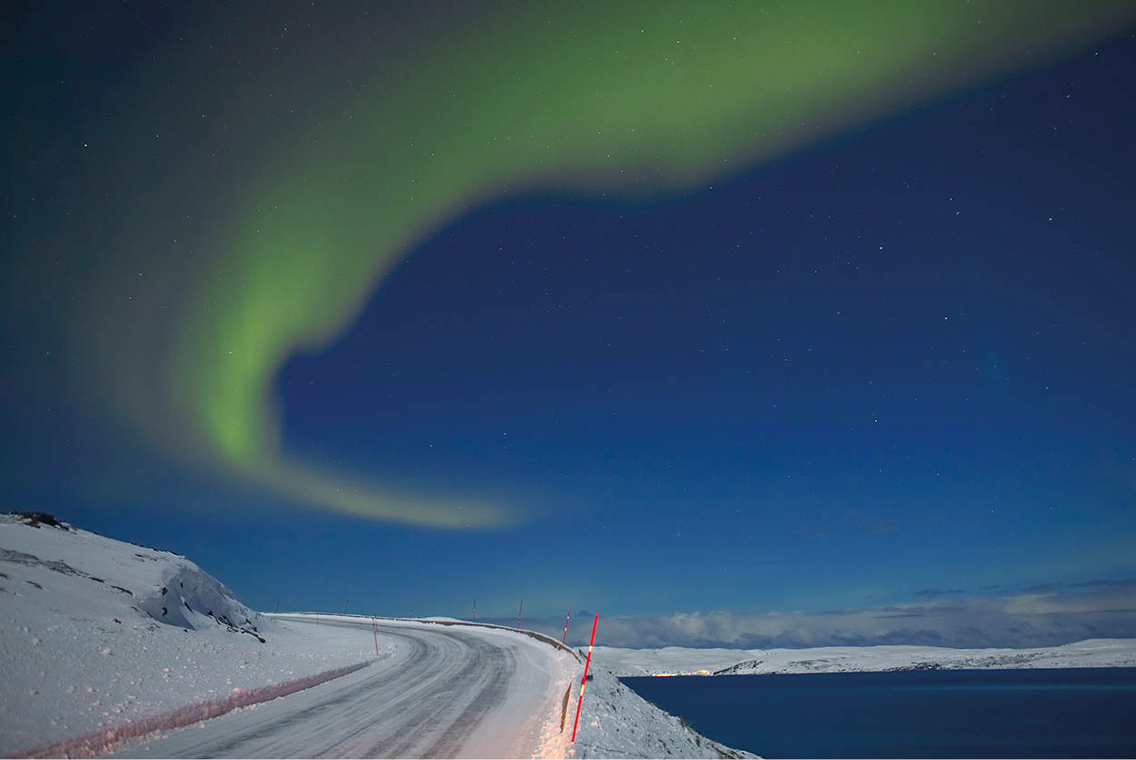 Top Attraction 10 Innovation Norge Northern Light The natural phenomenon of - photo 14