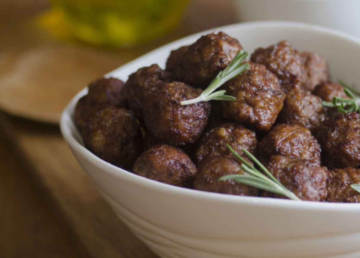 These meatballs are amazing when served with some cauliflower rice and steamed - photo 9