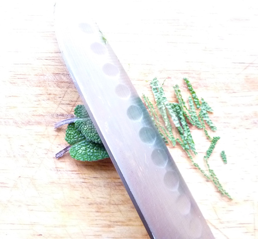 Which herb with what Chopping or slicing herbs not only makes them useful for - photo 4